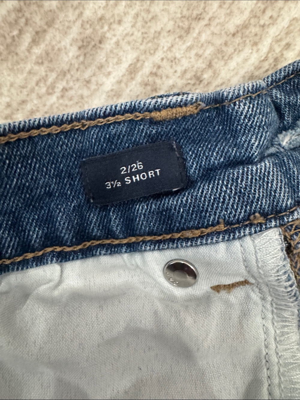 GAP Frayed Hem Distressed Denim Shorts - Blue - Picture 4 of 5